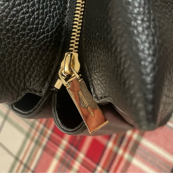 MICHAEL KORS Large Rollins Pebbled Leather Satchel - Picture 8 of 16